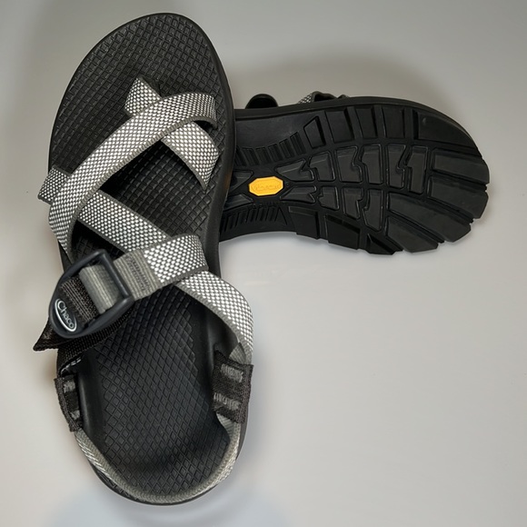 Almost New Gray Strap Chaco Z/2 Womens Sandals - Size 8 MADE IN USA - Picture 14 of 15